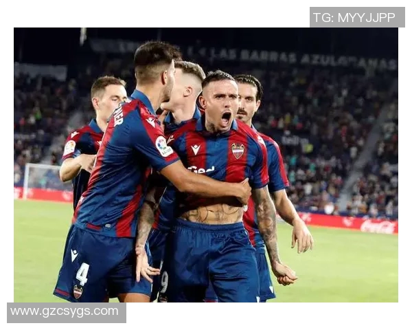 全北现代对阵悉尼直播赛事精彩回顾与赛前分析全面解读 全北现代对阵悉尼直播赛事精彩回顾与赛前分析全面解读