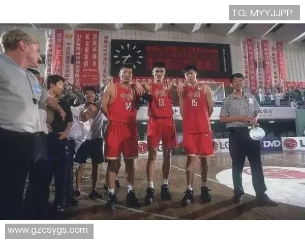 2016年CBA八一队与福建队激战回顾精彩瞬间与赛场亮点分析