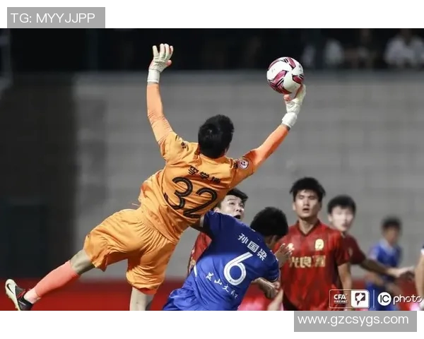 淄博蹴鞠迎战山西球队全力以赴争夺胜利的精彩对决