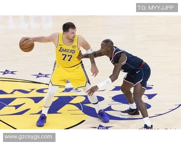 快船与湖人激战全场精彩回放分析与赛后点评