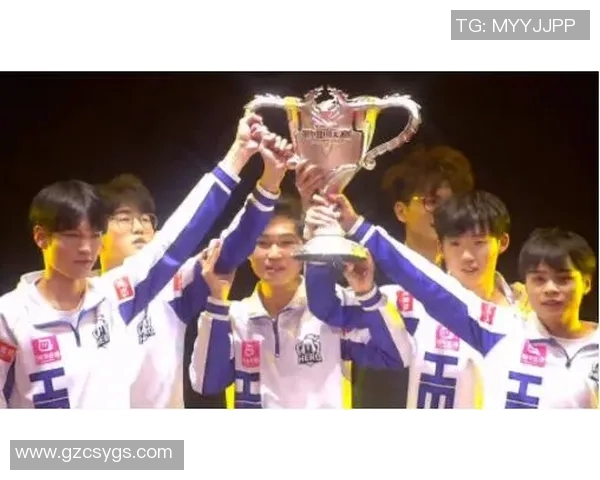 曼彻斯特联迎战年轻人期待精彩对决与胜利的诞生